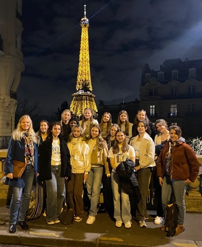 Paris Paris